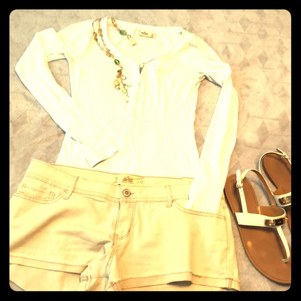 NWT tan Hollister low rise SHORT-SHORT Shorts